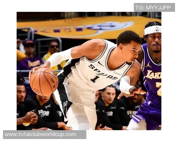 2019年NBA季后赛雷霆与马刺的精彩对决回顾与分析