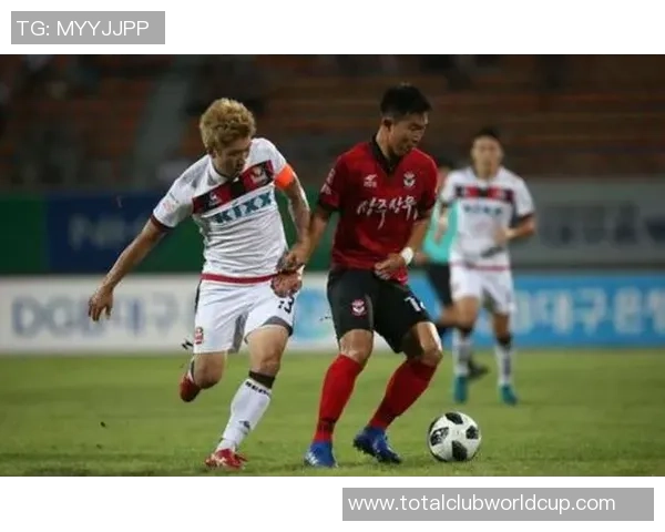 南京足球队近期状态分析与表现评估探讨